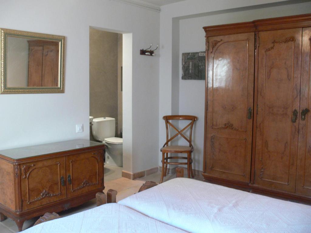 Can Seuba Rellinars Zimmer foto